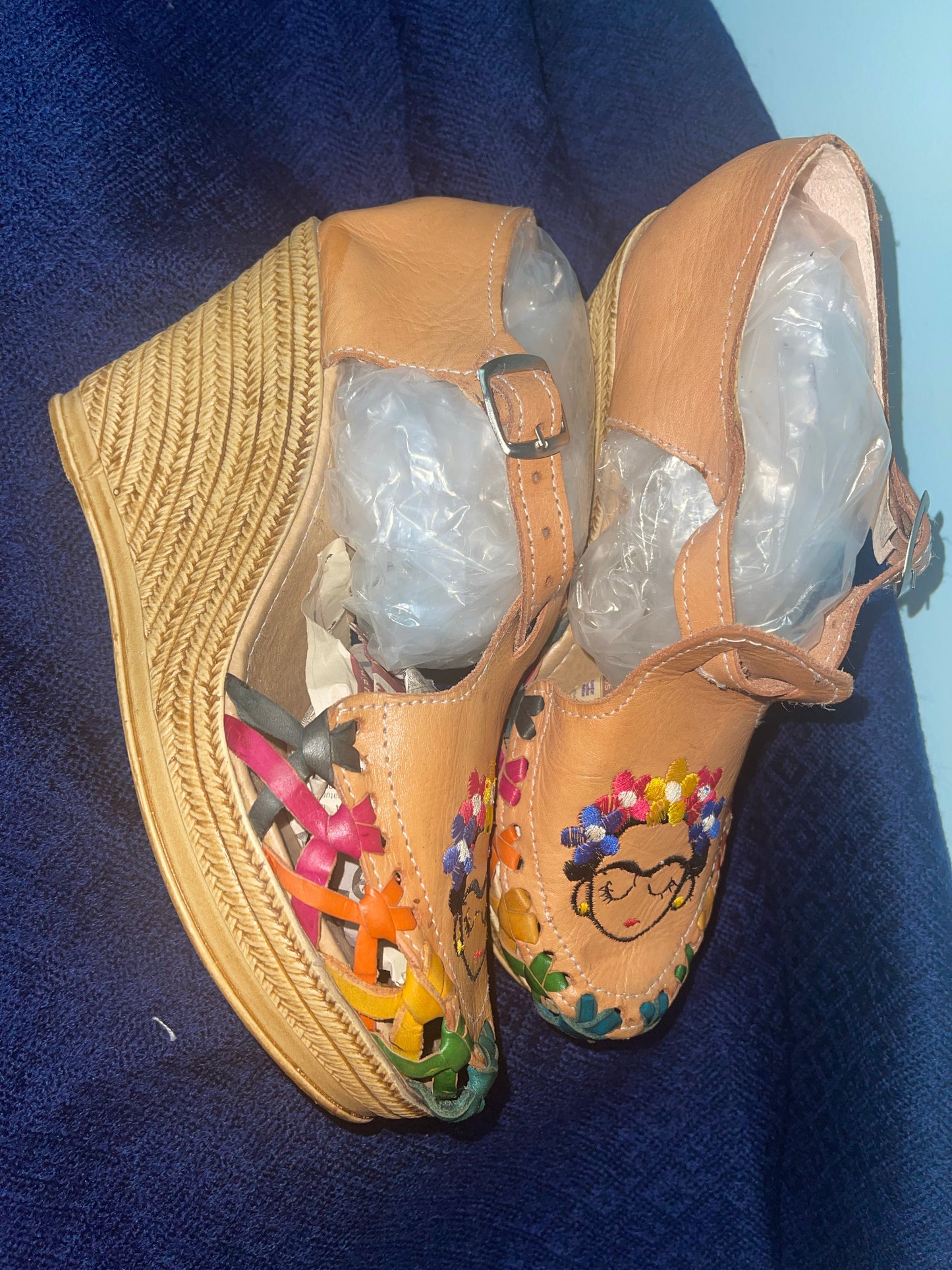 Ojitos Leather Wedges