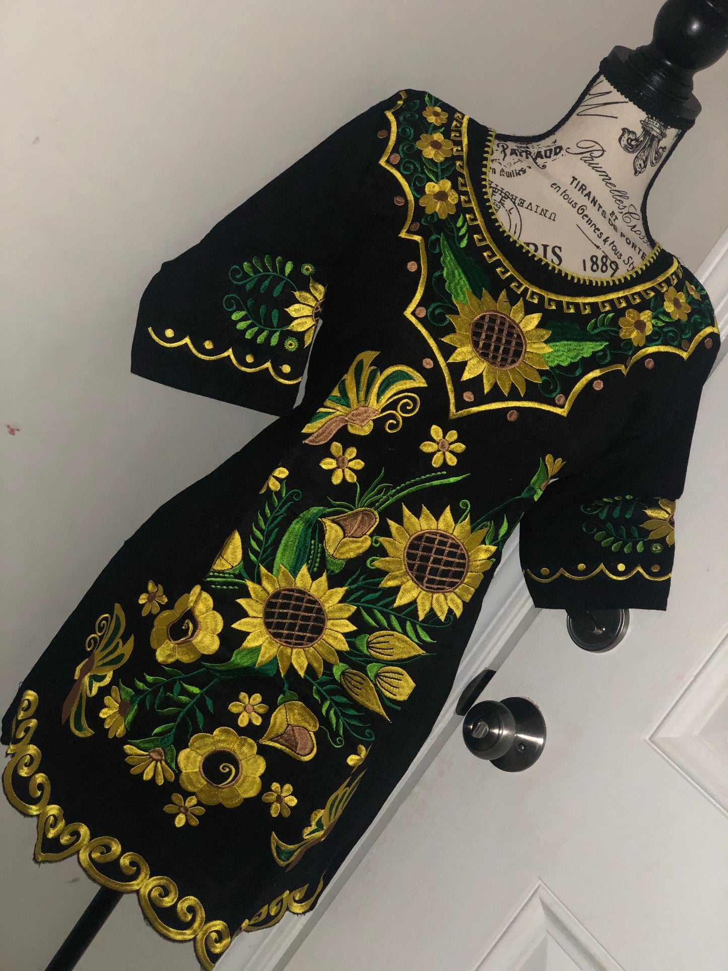 Maritza Embroidery Blusón