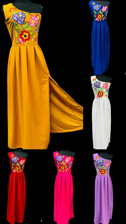 Yuridia Max Dress