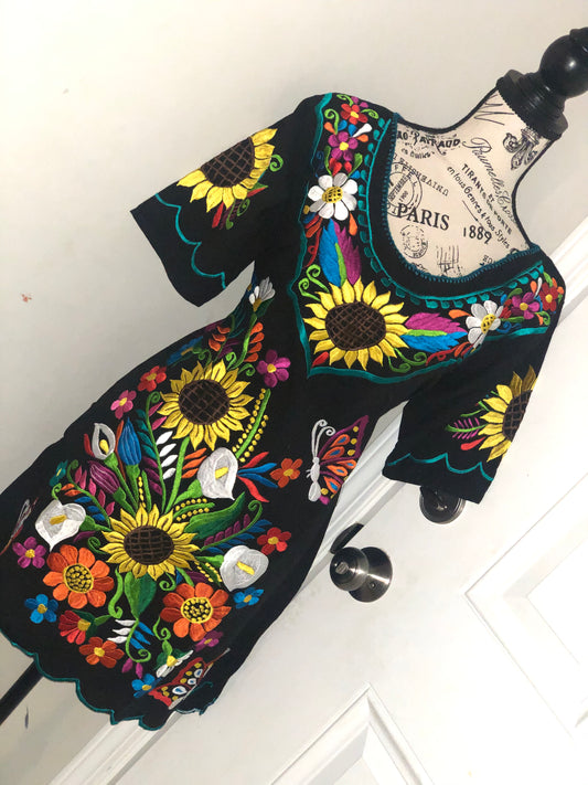 Luzy Embroidery Blouse/Blusón