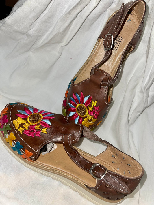 Luna Flowers Huaraches