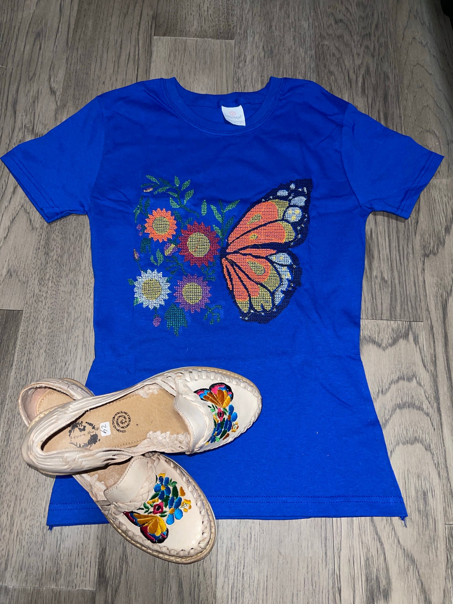 Monarca Embroidery T-Shirt